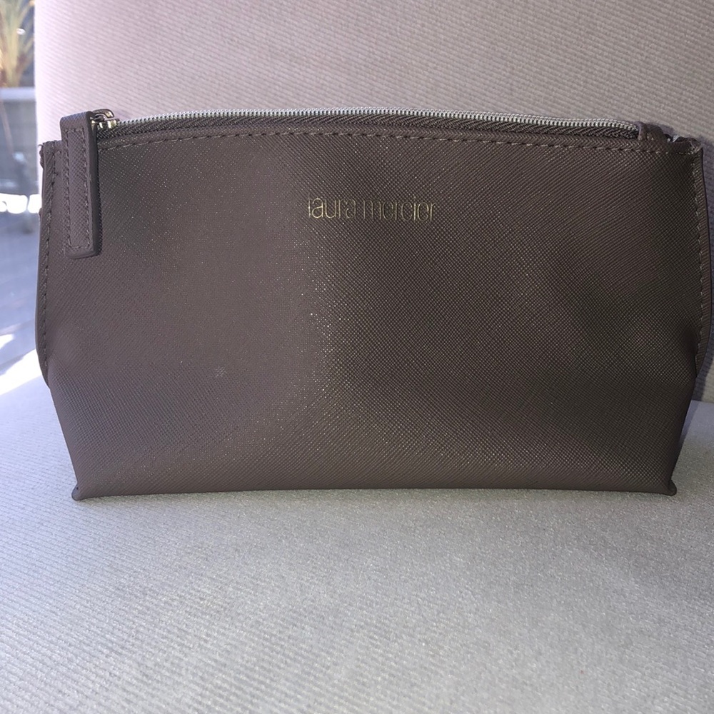 Laura Mercier Cosmetic Makeuo Bag Case in Taupe. - Picture 9 of 9